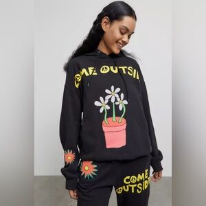 Coney Island Picnic UO Exclusive Come Outside Sweatshirt Size Small